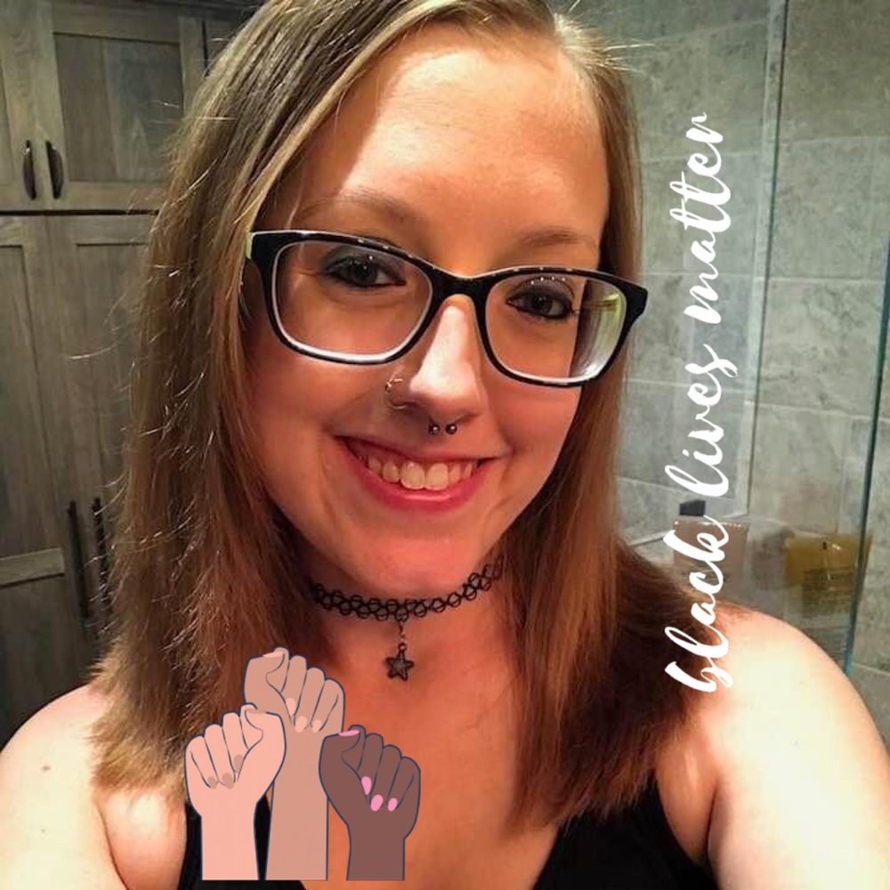 Meet your Posher, Kayla